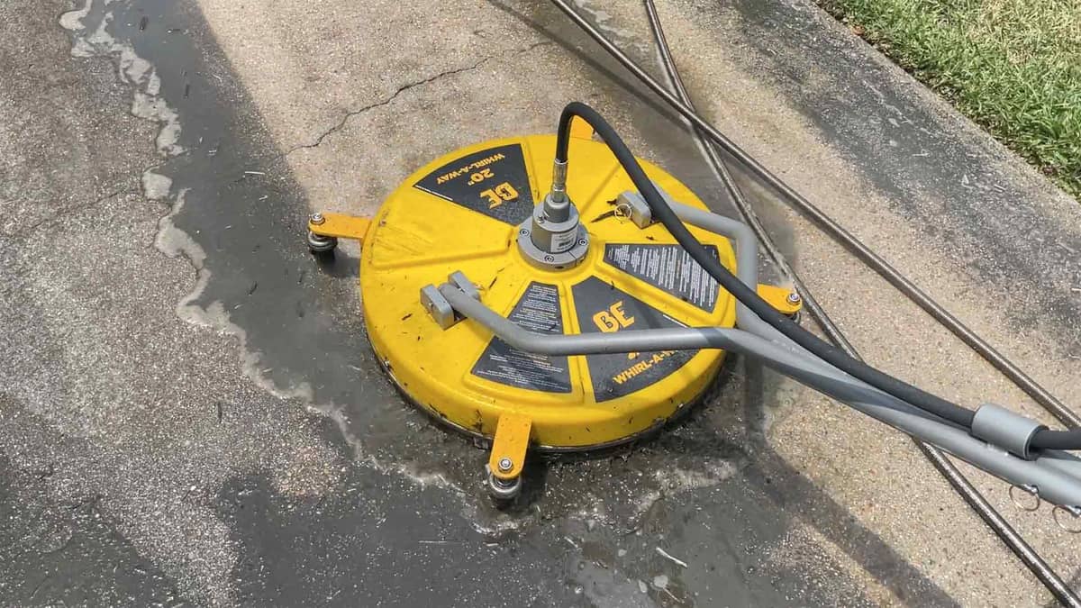 Driveway Pressure Washing in Tomball, TX