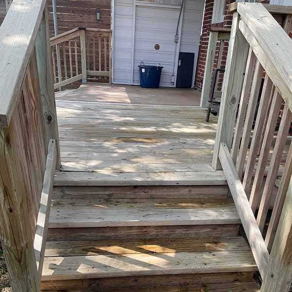 Deck Cleaning in Tomball, TX