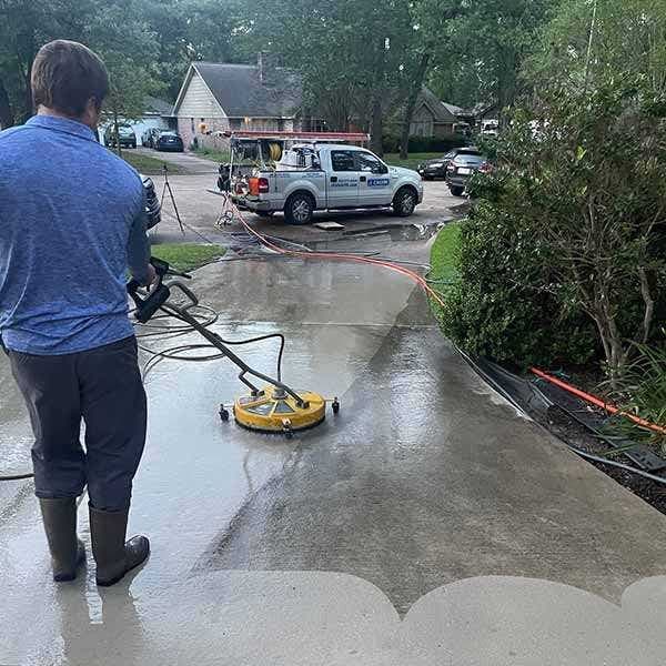 Driveway Cleaning in Tomball, TX