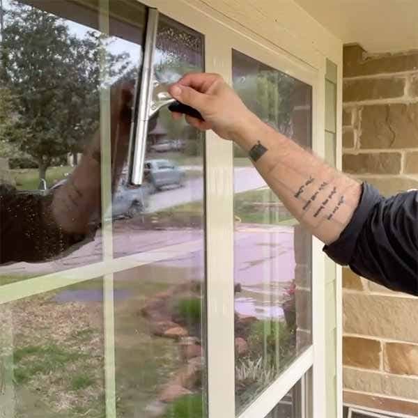 Window Cleaning in Tomball, TX